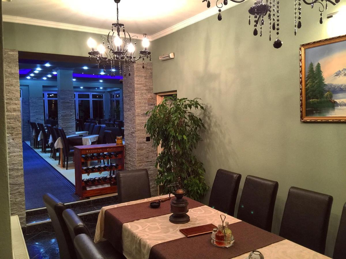 Prenociste & Restoran - Kasic Acomodação com café da manhã Brodarevo Exterior foto